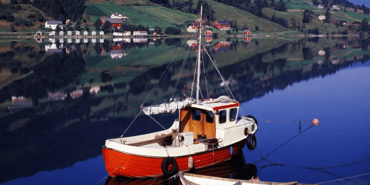 Boat in the town of Honningsvåg