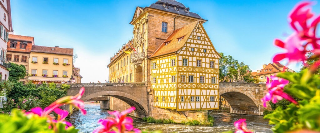 image of houses on the river in Bamber Germany