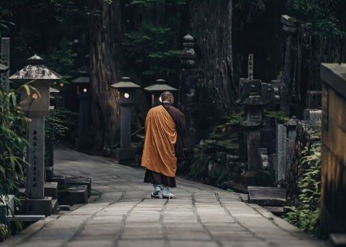 Angkor ban monk
