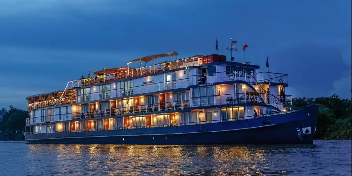 Jayavarman Cruise ship