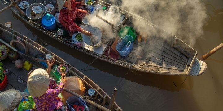 Kneas floating village