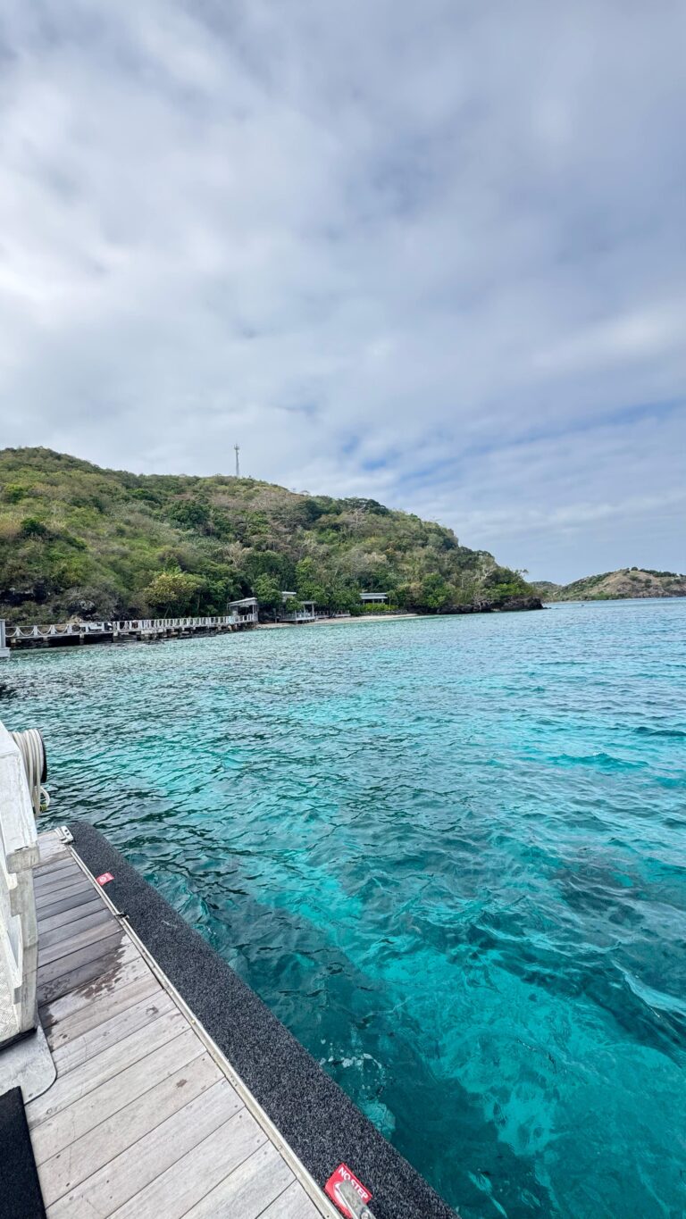 Pristine blue waters at Kokomo Island